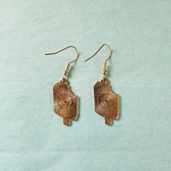 🔮3/$15 Game Boy Popsicle Earrings - Picture 3 of 4